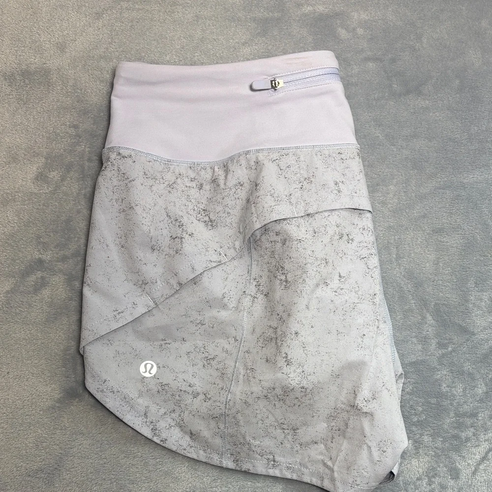Lululemon Speed up Midrise Lined Short 4" - Picture 5 of 5